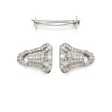 Round, baguette and fancy shaped diamond platinum… - photo 2