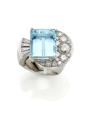 Octagonal ct. 16.30 circa aquamarine, diamond and… - Foto 1