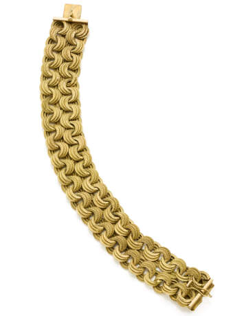 Two strand hammered yellow gold intertwined bracel… - photo 1