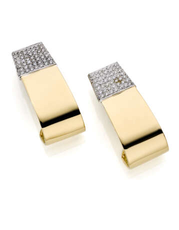 Diamond and yellow gold earrings, in all ct. 0.95… - Foto 2
