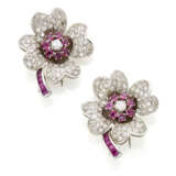 Two ruby and diamond pavè four leaf clover brooche… - фото 1