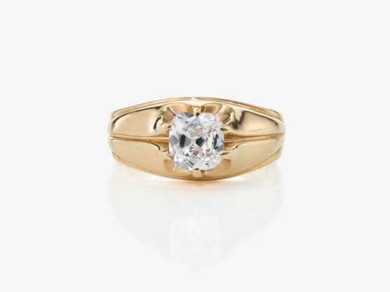 Ring mit sehr feinem Diamant im Kissenschliff - фото 2