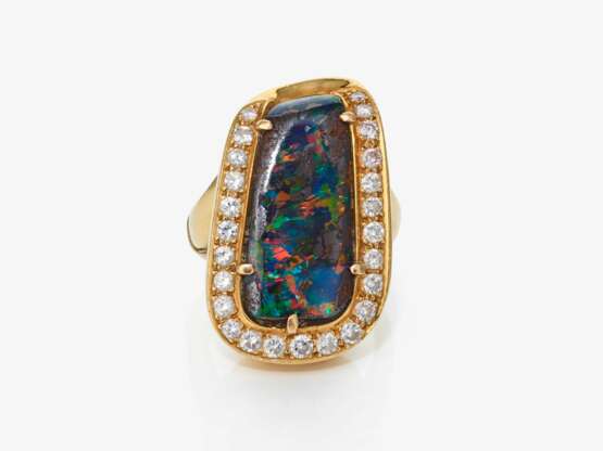 Ring mit Boulder-Opal und Brillanten - фото 2