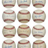 COLLECTION OF (12) HALL OF FAME PITCHERS SINGLE SIGNED BASEBALLS - фото 1