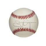 COLLECTION OF (9) 3,000 HIT CLUB MEMBER SINGLE SIGNED BASEBALLS - фото 8