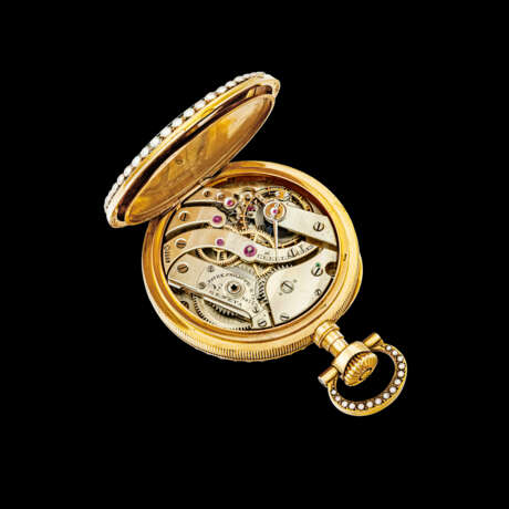 PATEK PHILIPPE. A RARE AND ATTRACTIVE 18K PINK GOLD, ENAMEL AND PEARL-SET POCKET WATCH WITH ENAMEL DIAL AND DIAMOND-SET MATCHING BROOCH - photo 6
