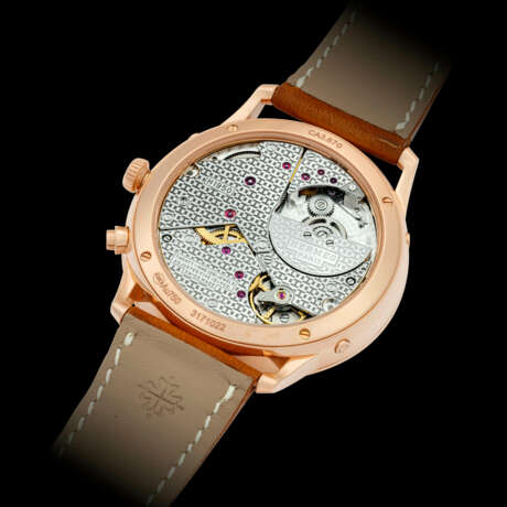 HERM&#200;S. AN ATTRACTIVE 18K PINK GOLD AUTOMATIC PERPETUAL CALENDAR WRISTWATCH WITH DUAL TIME, DAY/NIGHT, MOON PHASES AND LEAP YEAR INDICATION - Foto 2
