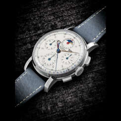 UNIVERSAL. A RARE STAINLESS STEEL CHRONOGRAPH WRISTWATCH WITH TRIPLE CALENDAR AND MOON PHASES