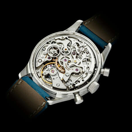 LECOULTRE . AN ATTRACTIVE STAINLESS STEEL CHRONOGRAPH WRISTWATCH WITH SWEEP CENTRE SECONDS - photo 3