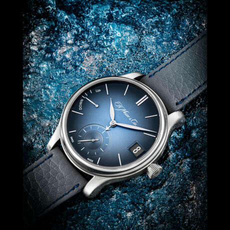 H. MOSER & CIE. AN 18K WHITE GOLD PERPETUAL CALENDAR WRISTWATCH WITH POWER RESERVE AND LEAP YEAR INDICATION - photo 1
