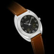 HERM&#200;S. A STAINLESS STEEL DIGITAL WRISTWATCH WITH DIGITAL DISPLAY, ALARM, CHRONOGRAPH, DUAL TIME AND DATE - Auktionsarchiv