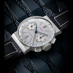 LONGINES. AN ATTRACTIVE AND RARE STAINLESS STEEL FLYBACK CHRONOGRAPH WRISTWATCH WITH TWO-TONE SILVERED DIAL