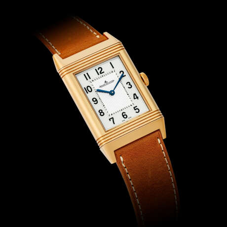JAEGER-LECOULTRE. A VERY RARE 18K PINK GOLD LIMITED EDITION REVERSIBLE WRISTWATCH - photo 1