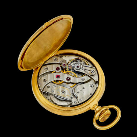 PATEK PHILIPPE. A ONE-OF-A-KIND AND IMPORTANT 18K GOLD PERPETUAL CALENDAR POCKET WATCH WITH GUILLAUME BALANCE, ENAMEL DIAL AND THREE OVERSIZED SUBSIDIARY DIALS - фото 5
