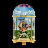 PATEK PHILIPPE. A ONE-OF-A-KIND GILT BRASS DOME TABLE CLOCK WITH CLOISONN&#201; ENAMEL DEPICTING HOTAIR BALLOONS - photo 4