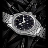 OMEGA. A VERY RARE STAINLESS STEEL CHRONOGRAPH WRISTWATCH WITH BRACELET - Foto 1