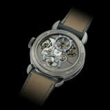 VOUTILAINEN. A VERY RARE TANTALUM LIMITED EDITION SEMI-SKELETONISED WRISTWATCH WITH POWER RESERVE - Foto 2