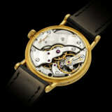 BREGUET. AN 18K GOLD TRIPLE CALENDAR WRISTWATCH WITH MOON PHASES AND FRENCH CALENDAR - photo 3