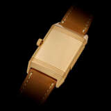 JAEGER-LECOULTRE. AN ATTRACTIVE AND RARE 18K PINK GOLD LIMITED EDITION MINUTE REPEATING REVERSIBLE WRISTWATCH - photo 2