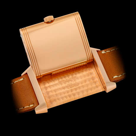 JAEGER-LECOULTRE. AN ATTRACTIVE AND RARE 18K PINK GOLD LIMITED EDITION MINUTE REPEATING REVERSIBLE WRISTWATCH - фото 4
