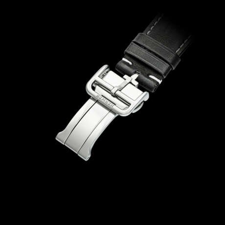 HERM&#200;S. A STAINLESS STEEL AUTOMATIC CHRONOGRAPH WRISTWATCH WITH DATE - photo 3