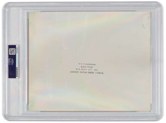 SCARCE HOMESTEAD GRAYS PHOTOGRAPH WITH JOSH GIBSON C.1945 (PSA/DNA TYPE I) - Foto 2
