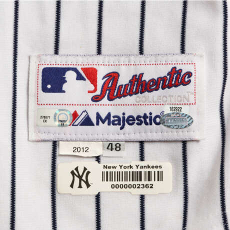 OUTSTANDING 2012 DEREK JETER GAME USED NEW YORK YANKEES HOME JERSEY - PHOTOMATCHED TO (3) GAMES VS. BOSTON (MLB AUTHENTICATION) (RESOLUTION PHOTOMATCH) - photo 4