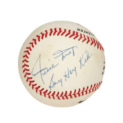 WILLIE MAYS SINGLE SIGNED AND INSCRIBED BASEBALL (PSA/DNA 9 MINT)