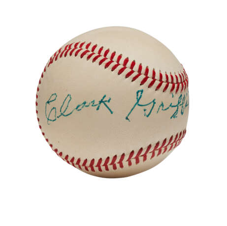 EXCEPTIONAL CLARK GRIFFITH SINGLE SIGNED BASEBALL (PSA/DNA 8 NM-MT) - photo 1