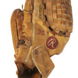 STEVE CARLTON AUTOGRAPHED PROFESSIONAL MODEL BASEBALL GLOVE C.1986 (CARLTON PROVENANCE) - photo 1