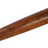 RARE LOU GEHRIG PROFESSIONAL MODEL BASEBALL BAT ORDERED DURING HISTORIC 1927 SEASON WITH UNIQUE TONY LAZZERI HILLERICH & BRADSBY CO. FACTORY SIDE WRITING (PSA/DNA GU 8)(WORLD CHAMPIONSHIP SEASON) - фото 2