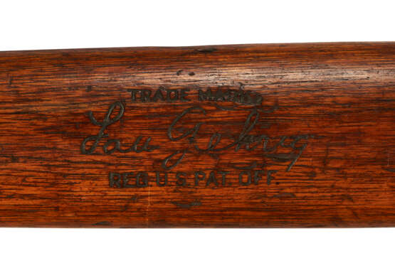 RARE LOU GEHRIG PROFESSIONAL MODEL BASEBALL BAT ORDERED DURING HISTORIC 1927 SEASON WITH UNIQUE TONY LAZZERI HILLERICH & BRADSBY CO. FACTORY SIDE WRITING (PSA/DNA GU 8)(WORLD CHAMPIONSHIP SEASON) - фото 4