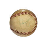 PRESIDENT JOHN F. KENNEDY SINGLE SIGNED BASEBALL WITH RELATION TO APRIL 8, 1963 MLB OPENING GAME (UMPIRE AL SALERNO PROVENANCE)(PSA/DNA)(CHARLES HAMILTON) - photo 1