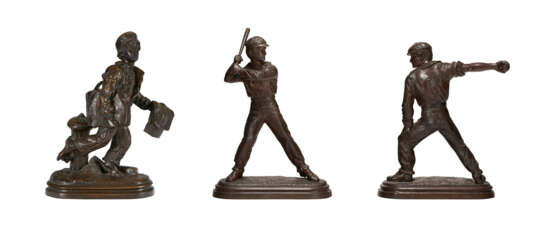 THREE BRONZE FIGURES OF A PITCHER, A STRIKER, AND A NEWSBOY - фото 1