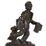 THREE BRONZE FIGURES OF A PITCHER, A STRIKER, AND A NEWSBOY - фото 16