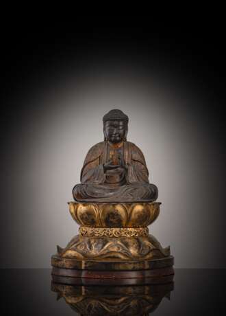 Feine Statue des Buddha Amida aus Holz mit goldener und schwarzer Lackfassung - Foto 2