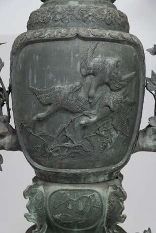 Monumentale Bronze-Vase - Foto 5