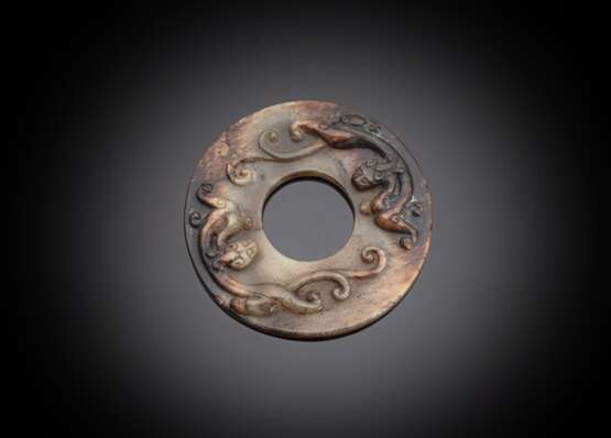 'Bi'-Scheibe mit zwei 'Chilong'-Drachen in Relief aus Jade - Foto 1