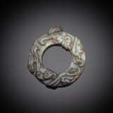 Ringförmiger Gürtelschmuck aus Jade 'Pei' - photo 1