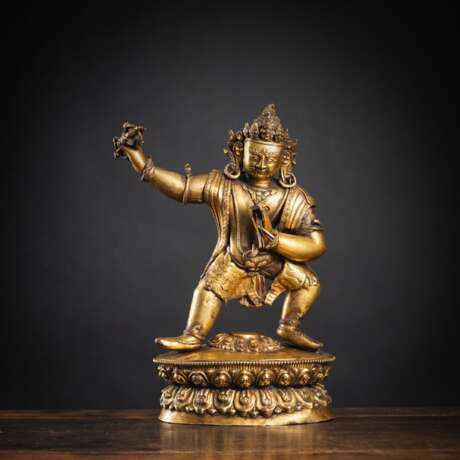 Vergoldete Bronze des Vajrapani aus seperatem Sockel - photo 1