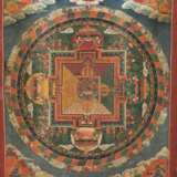 Fein bemaltes Mandala-Thangka mit Darstellung von Mahakala - Foto 1