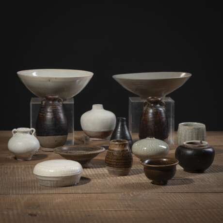 Konvolut Keramik-Schalen und -Vasen - фото 1