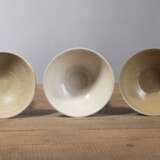 Drei Keramikschalen creme-farbenen/bräunlichen Glasuren - фото 4