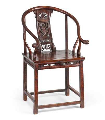 Hufeisen-Stuhl aus Holz, Rücklehne geschnitzt mit Wu Song und Tiger - фото 1