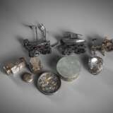 Konvolut von Silberarbeiten, u. a. zwei Schiffe, kleines Kännchen, Deckeldose - Foto 2