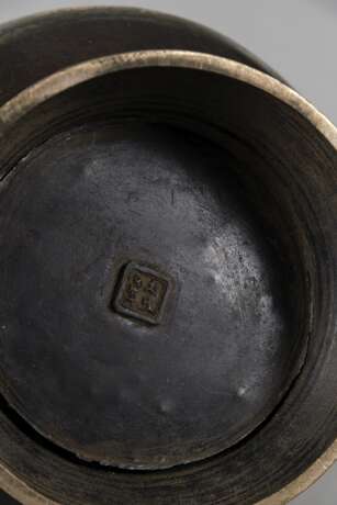 Vase mit Lotos-Champlevé-Dekor aus Bronze - Foto 5