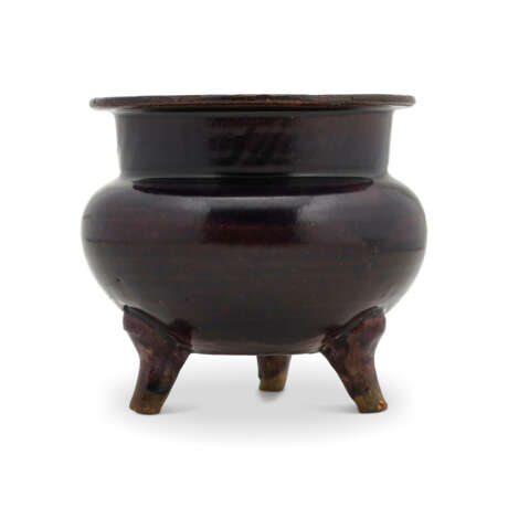 AN AUBERGINE AND TURQUOISE-GLAZED TRIPOD CENSER - photo 2