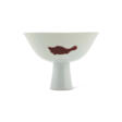 A COPPER-RED-DECORATED ‘THREE-FISH’ STEM BOWL - Archives des enchères