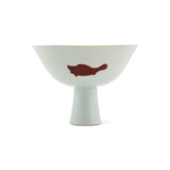 A COPPER-RED-DECORATED ‘THREE-FISH’ STEM BOWL
