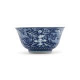 A REVERSE-DECORATED BLUE AND WHITE ‘DRAGON’ BOWL - photo 2